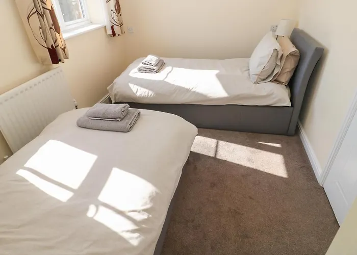 66 Dale Grove Holiday home