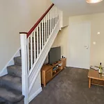 66 Dale Grove * Лейберн
