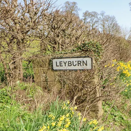 66 Dale Grove Leyburn